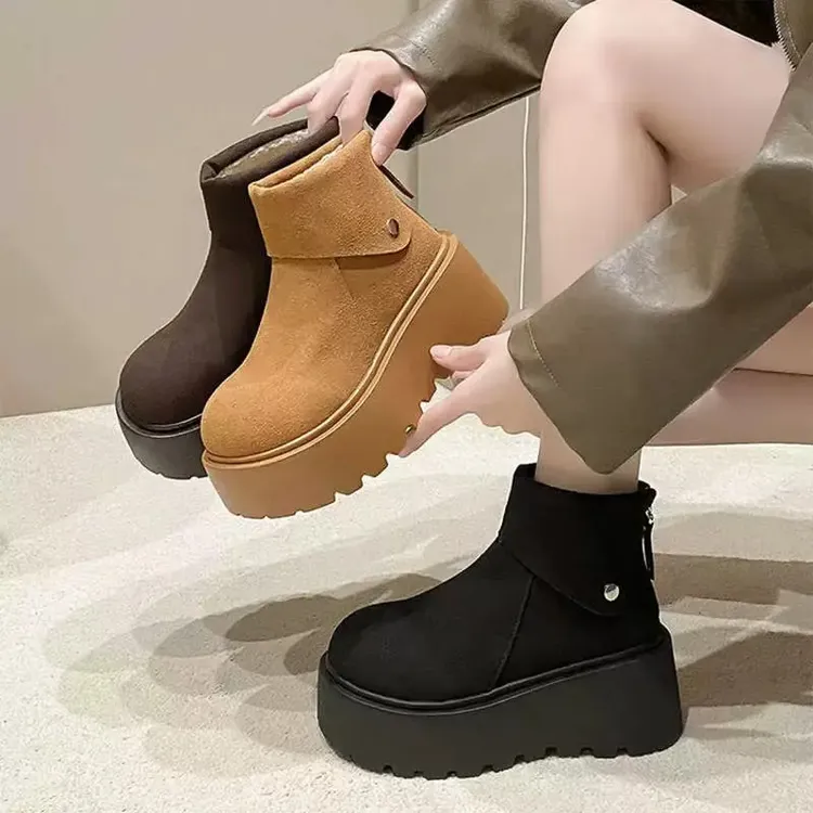 软皮厚底增高7cm加厚雪地靴女冬季新款小个子踩屎感显瘦大棉短靴