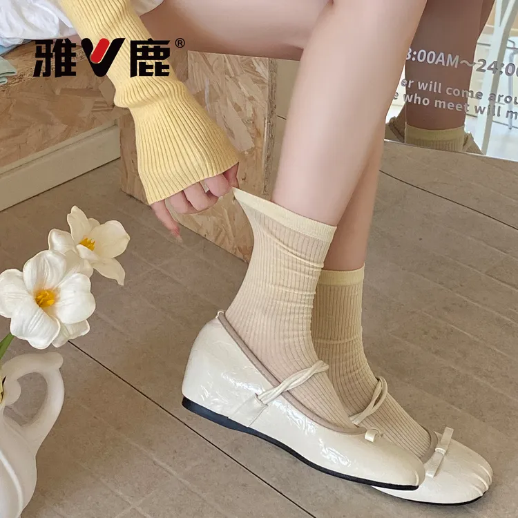 夏季超薄桑蚕丝凉感堆堆袜奶油色纯色无骨女生薄袜百搭ins