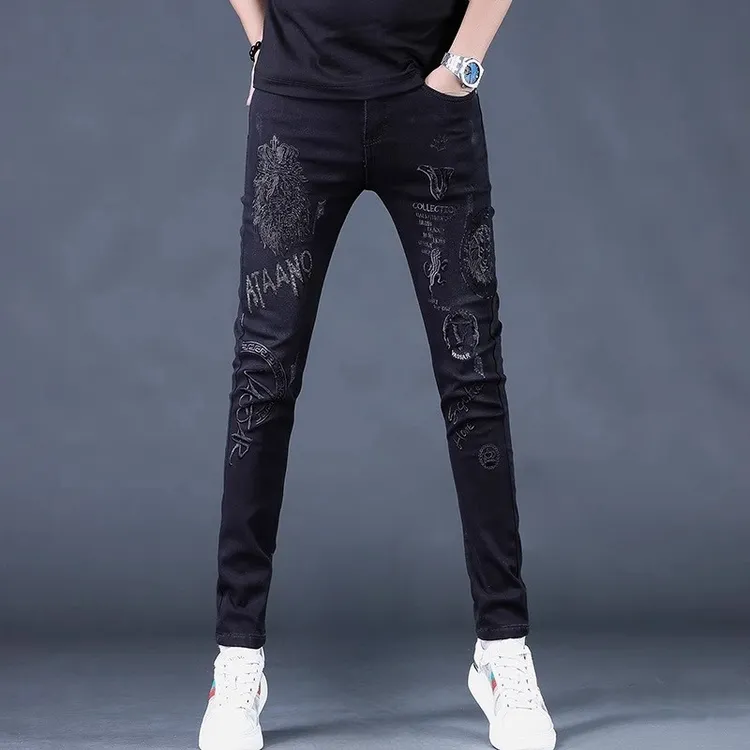 欧洲站时尚高端个性烫钻修身弹力小牛仔裤男ins百搭刺绣九分裤