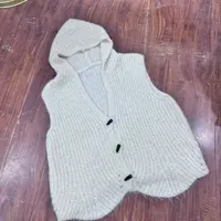 【清仓单件】洋洋优选-秋季新款连帽牛角扣设计毛衣马甲外套YY71829