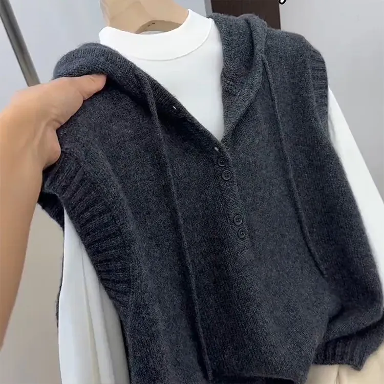 大码女装韩版设计感连帽针织马甲女秋冬新款胖MM休闲宽松百搭上衣