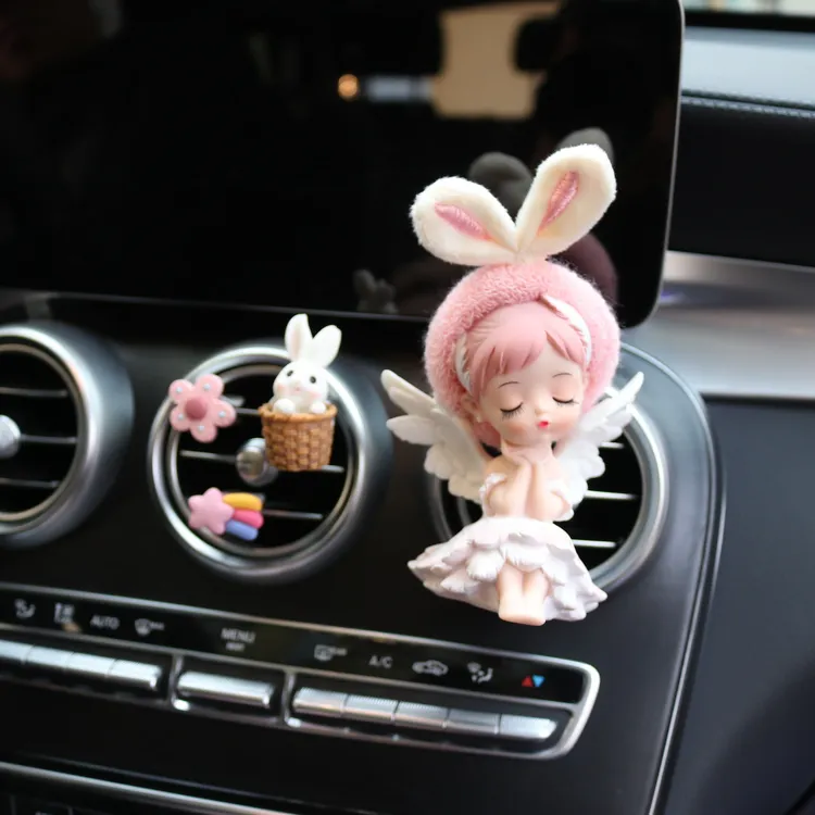 车载装饰车内出风口香薰汽车空调香水夹创意可爱女车上摆件清淡香