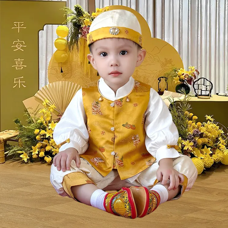 周岁礼服男宝宝中式抓周服男童唐装百天婴儿金色春秋款马甲套装