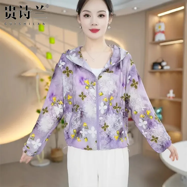 中年妈妈夏装时尚印花透气外套阔太太夏季减龄宽松连帽防晒衣新款