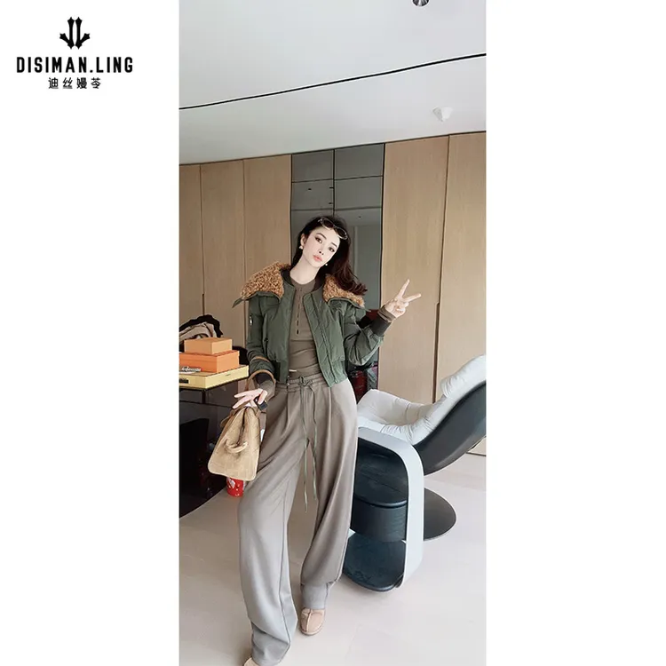 【迪丝嫚苓】绿色羽绒服短款时尚休闲百搭加绒冬季翻领加厚优雅显瘦