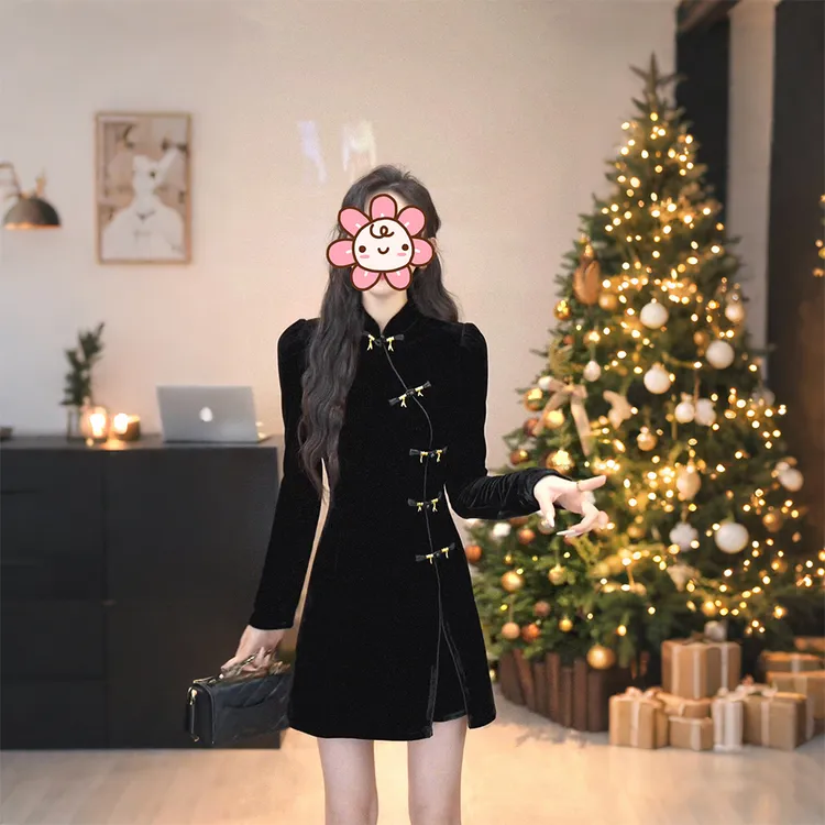 2025秋冬新款新中式国风盘扣立领丝绒连衣裙女小个子修身显瘦短裙