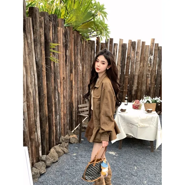 【赵小小&多伦多秋日】7272 秋季收腰抽绳设计感翻领长袖拉链外套女
