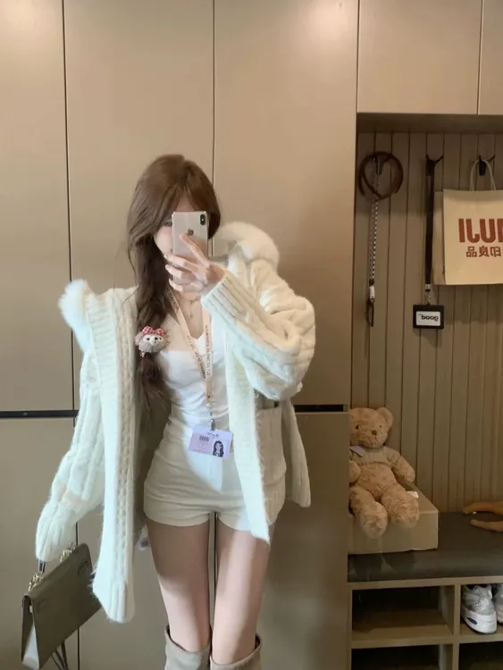 软糯奶昔包奢高级感可拆卸毛领粗麻花保暖气质连帽针织开衫加厚