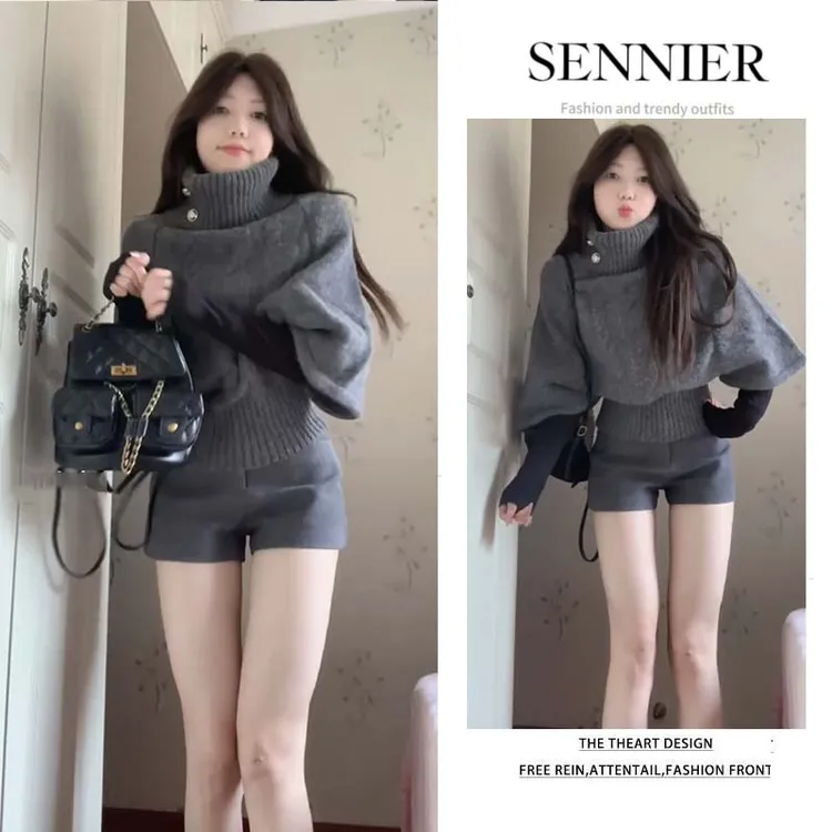 今年流行穿搭女2025秋季新款斗篷高领毛衣内搭长袖高腰短裤三件套