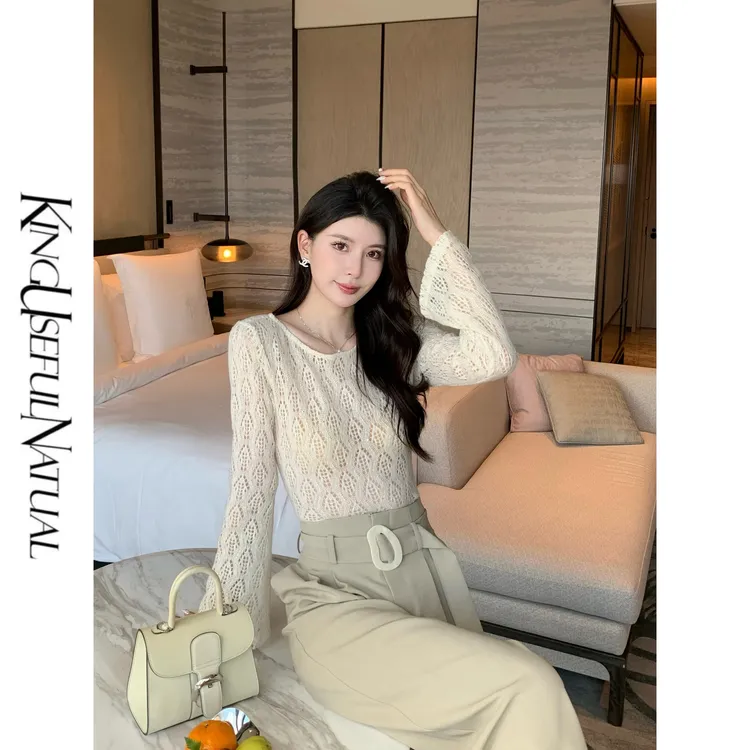 KUN【秋写意】秋日呼吸 重工撒银若喇叭袖口正肩一字领米色打底上衣