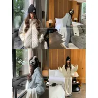 【花花】轻便小菱格~超轻菱格连帽立领新国标90白鸭绒羽绒服