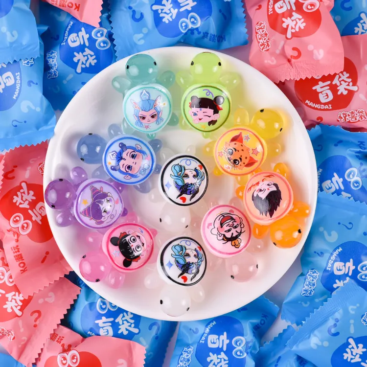 新款卡通哪吒夜光小乌龟盲袋敖丙玩偶洞洞乐儿童奖励玩具盲盒礼物