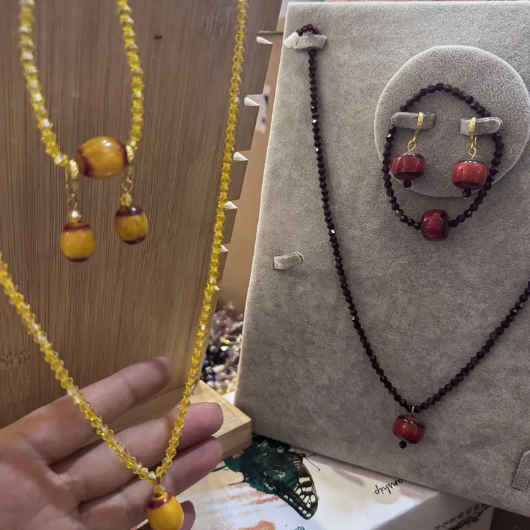 不锈钢项链  ئەڭ يېڭى خىرۇستال يۈرۈشلۈك. 