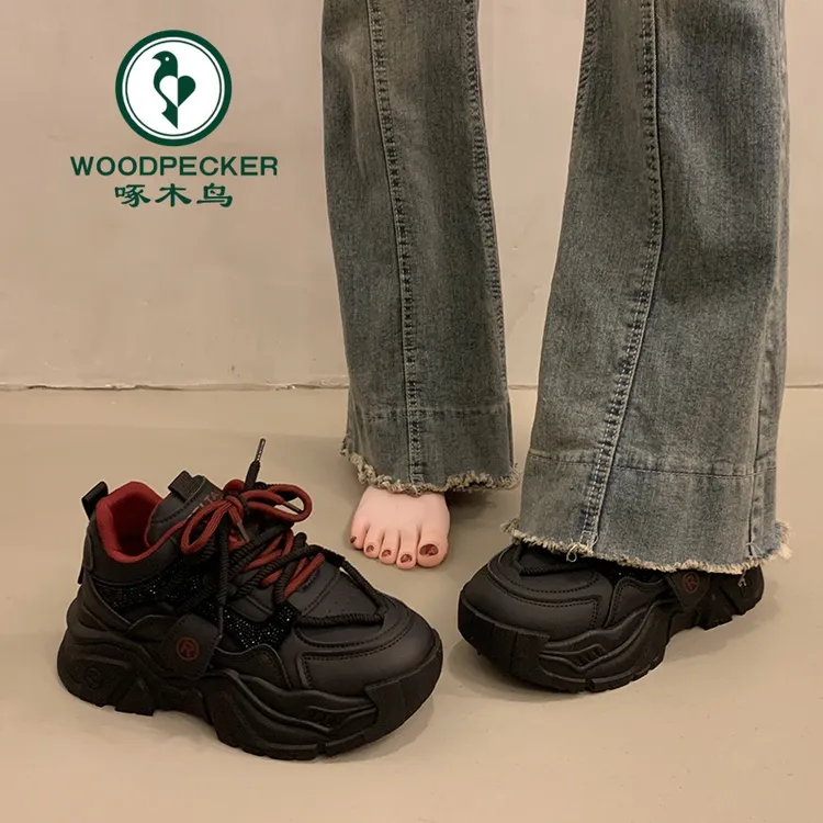 啄木鸟爆款厚底松糕老爹鞋女小个子增高2025新款春超火黑色运动鞋