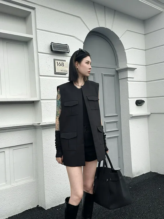 时尚设计师设计款马甲