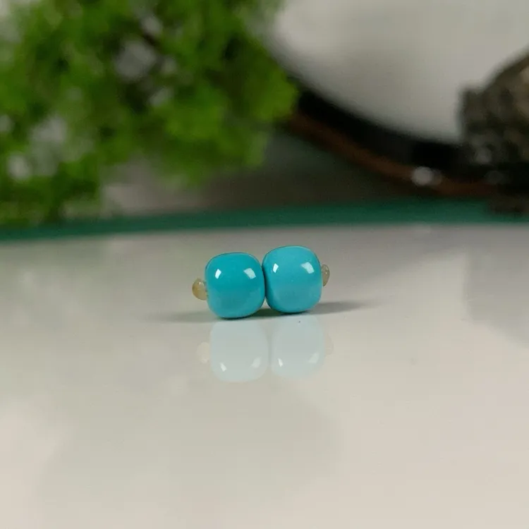 湖北原矿无优化绿松石高瓷蓝老型对珠