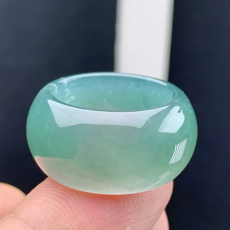 戒指内径20.4纯天然a货翡翠老坑冰种蓝绿色素面轮胎宽扳指环尾戒