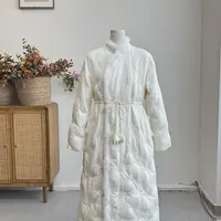 3049《亭亭玉立》原创2023年新款绣花收腰保暖长款过膝宽松羽绒服女