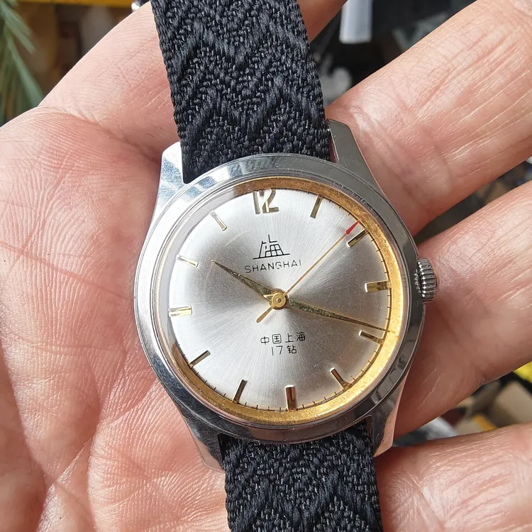 1963年生产国产防震机芯上海611手表配饰真皮表带