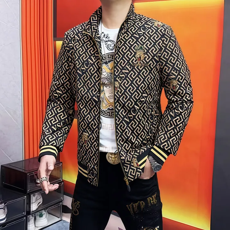 阿伟家男士秋季新款拉链减龄耐脏印花字母款修身夹克百搭立领上衣