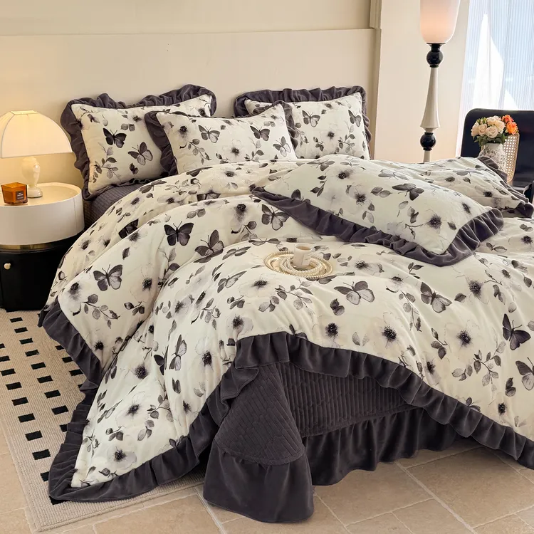 高克重法式牛奶绒夹棉床盖四件套冬季双面加厚珊瑚绒花边被套床单