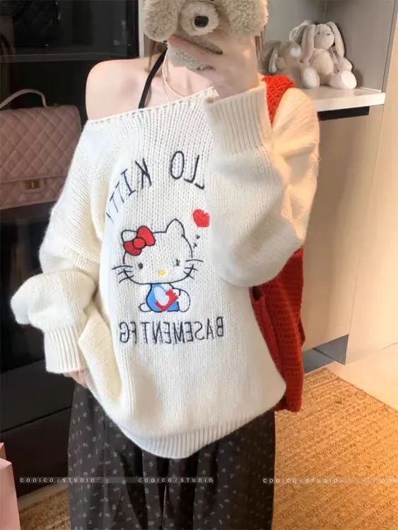 章若楠同款白色可爱甜美卡通猫刺绣巨好看斜领露肩套头针织衫毛衣