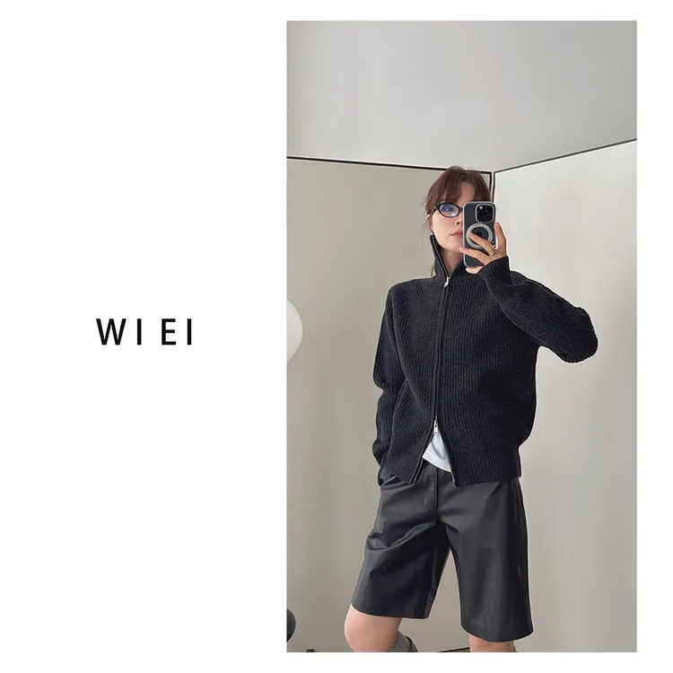 《WI EI》大衣搭子*极简高克重荃羊毛复古双拉链针织开衫W25409020