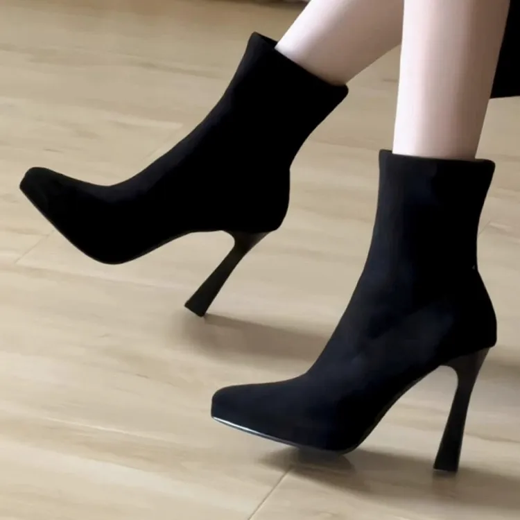 黑色弹力瘦瘦袜靴子2025年新款防水台中筒细跟尖头显瘦高跟短靴女