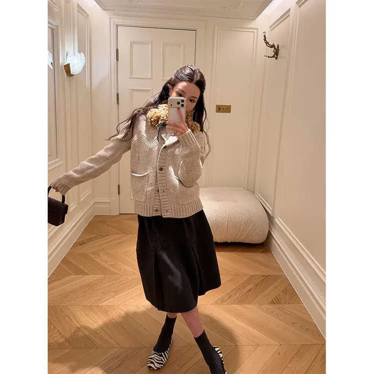 秋季复古风修身显瘦百搭内搭宽松百搭外套高腰a字半身裙三件套女