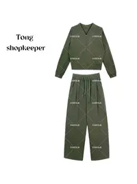 QJ/彤掌柜1682535 秋款25欧货绵羊毛秀款气质时尚抽绳显瘦套装