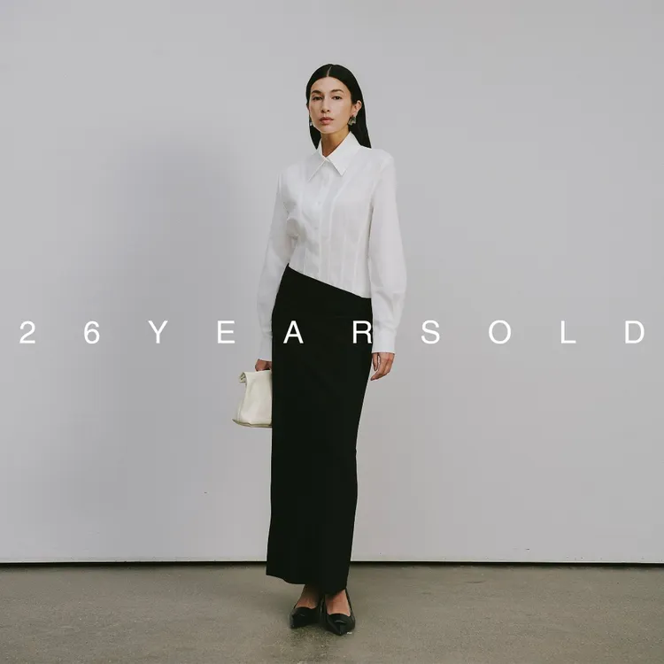26YEARSOLD 原创设计显瘦真两件套装 鱼骨设计衬衫+斜腰半裙3664