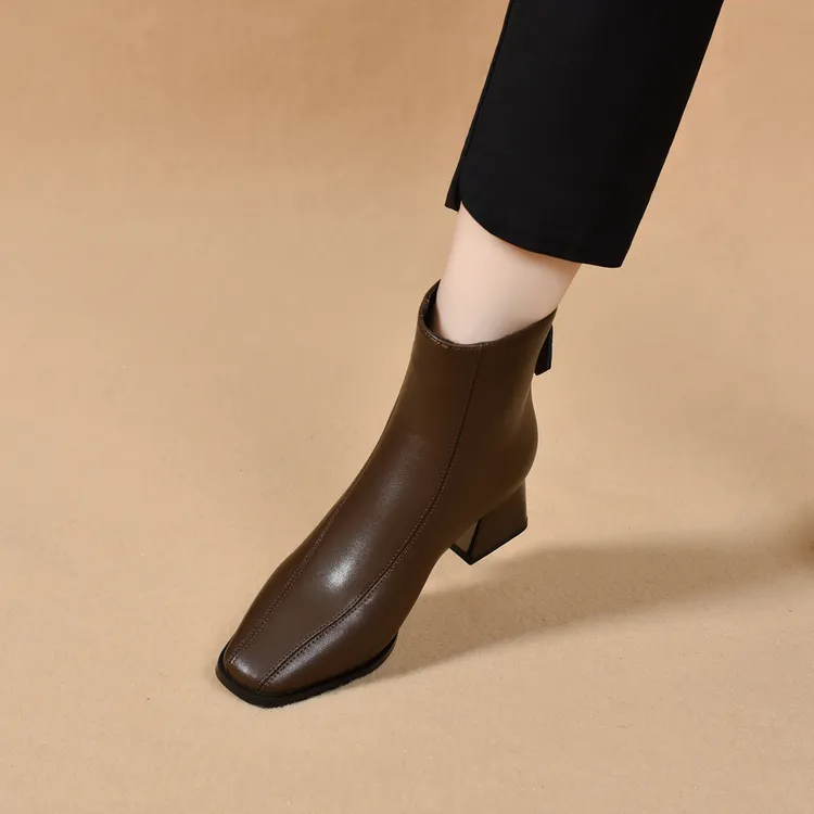 41大码靴后妈鞋方头真皮切尔西靴粗跟2025新款秋冬短靴短靴马丁靴
