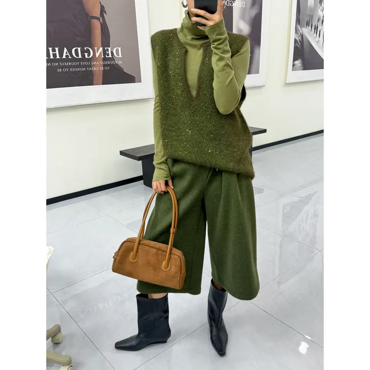 DENGDAHA 「雪松亮丝」复古风亮片装饰V领针织马甲上衣HBZX710109