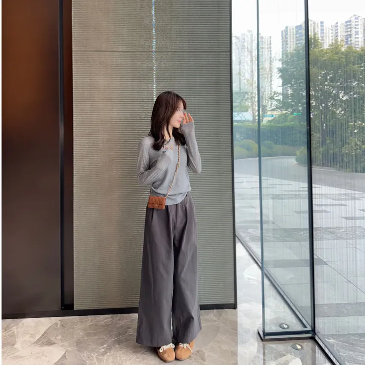 【贤儿专属】流光风春秋针织打底衫内搭女款修身羊毛上衣TUDJ-D812