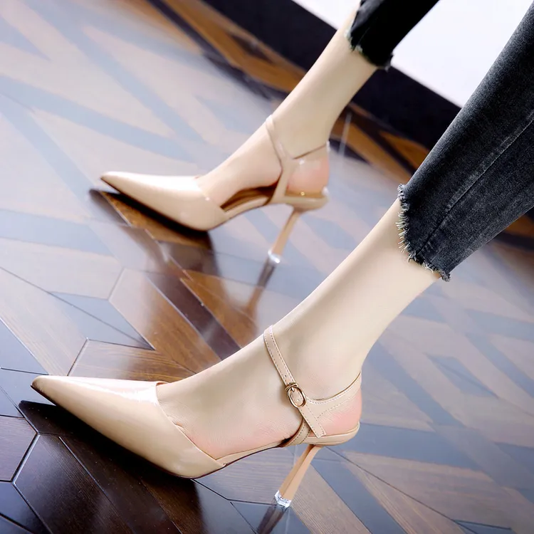 8CM[已开价]时尚尖头高跟鞋女2025新款一字扣带包头细跟凉鞋L5203