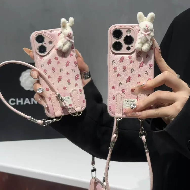 GGBond粉花兔子公仔挂绳适用苹果17气垫16手机壳华为vivo小米oppo