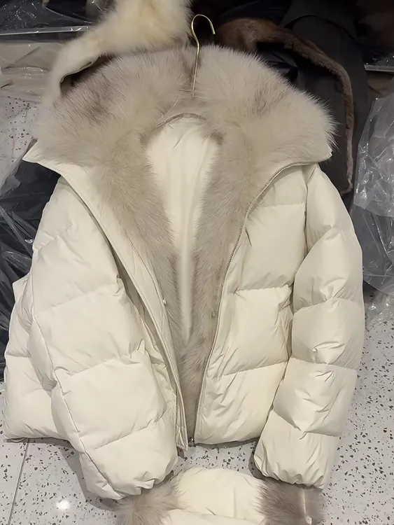 设计感慵懒风毛领拼接蓬松棉服女2025冬季韩系气质减龄面包服外套