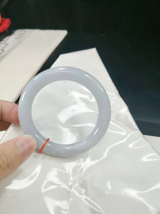 福镯圆条双十56.3圈口，春彩幻影胶润圆滑，天然缅甸翡翠手镯A货