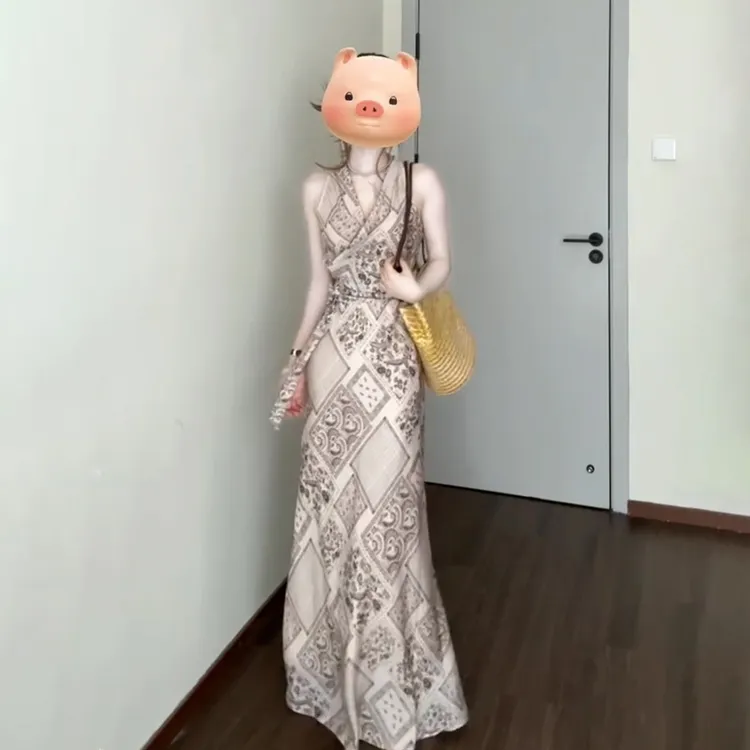 法式印花挂脖吊带连衣裙夏季2025新款波西米亚老钱度假风5297