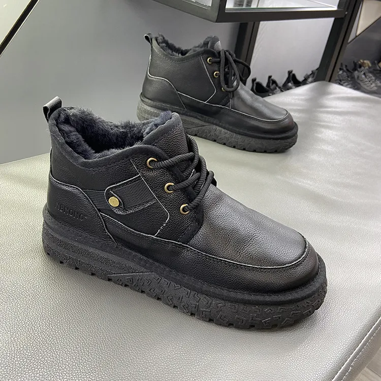 冬季2025潮流男士时尚雪地靴休闲保暖头层牛皮全羊毛一体东北棉鞋