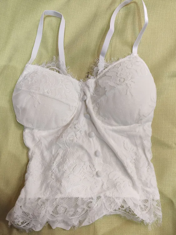 潮流风内搭网红通勤吊带女士蕾丝黑白吊带背心时尚