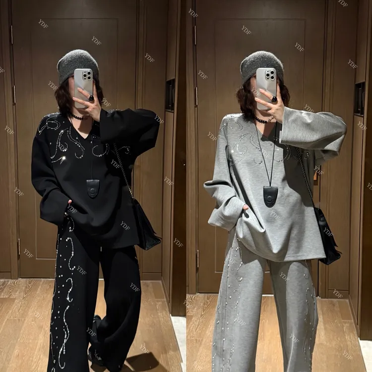 YDFSTUDIO小众【高智秀场】欧货早秋重磅烫钻V领设计上衣+裤子套装