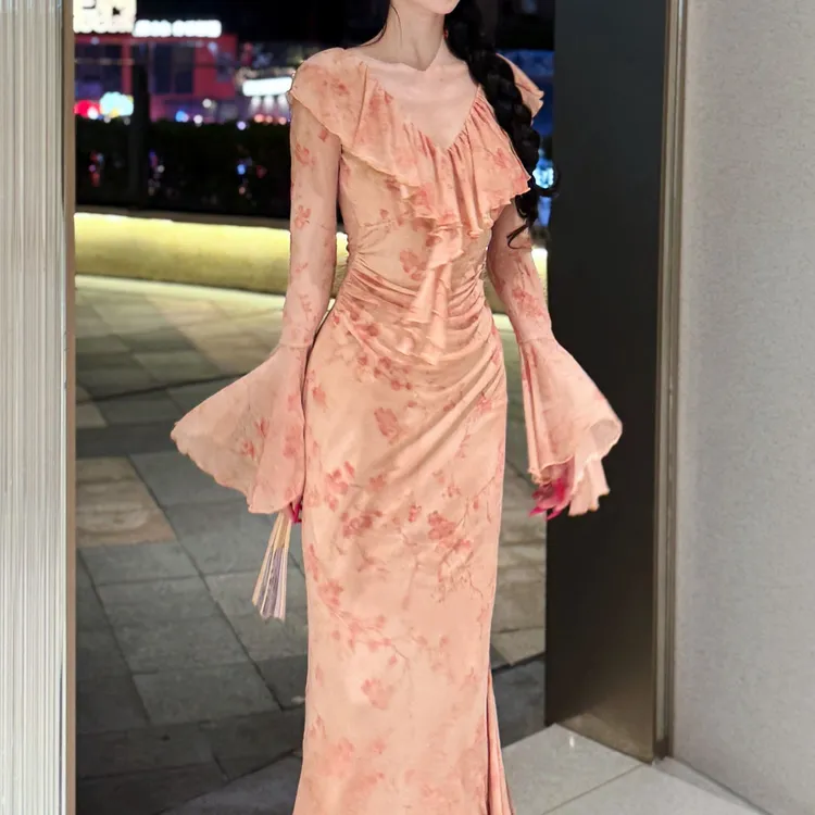 LHMknk1画报夫人原创自制温柔氛围感鱼尾显瘦植绒连衣裙 粉梅花