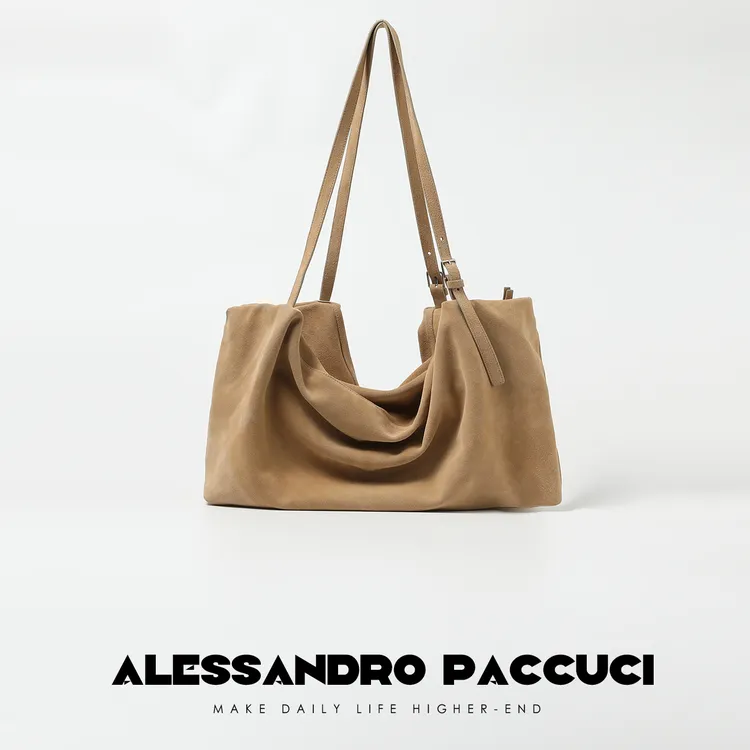 AP洛哥42058BD 【松绒包】牛反绒松软感大容量百搭时髦单肩包斜挎包