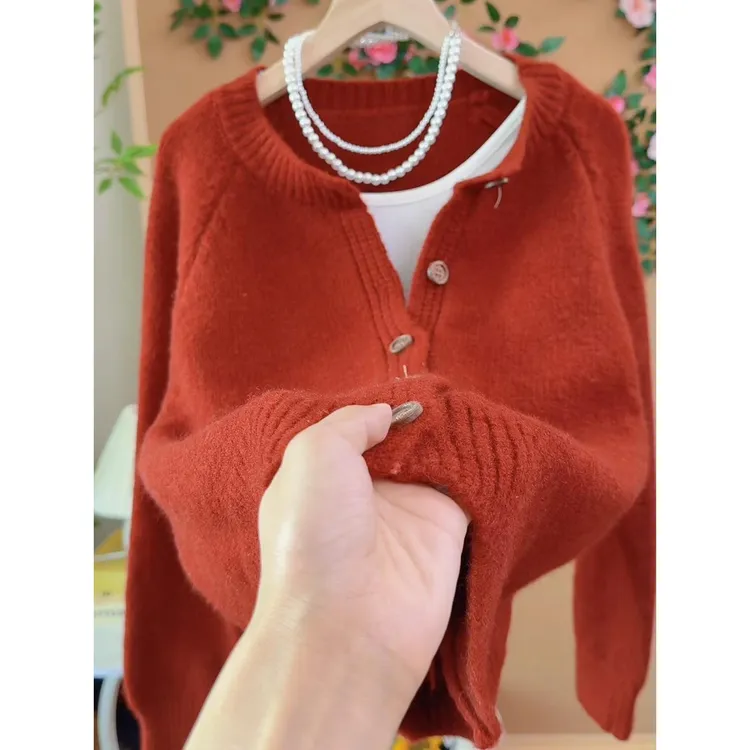 十三行甜美慵懒风圆领针织开衫女秋季洋气减龄百搭毛衣外套上衣