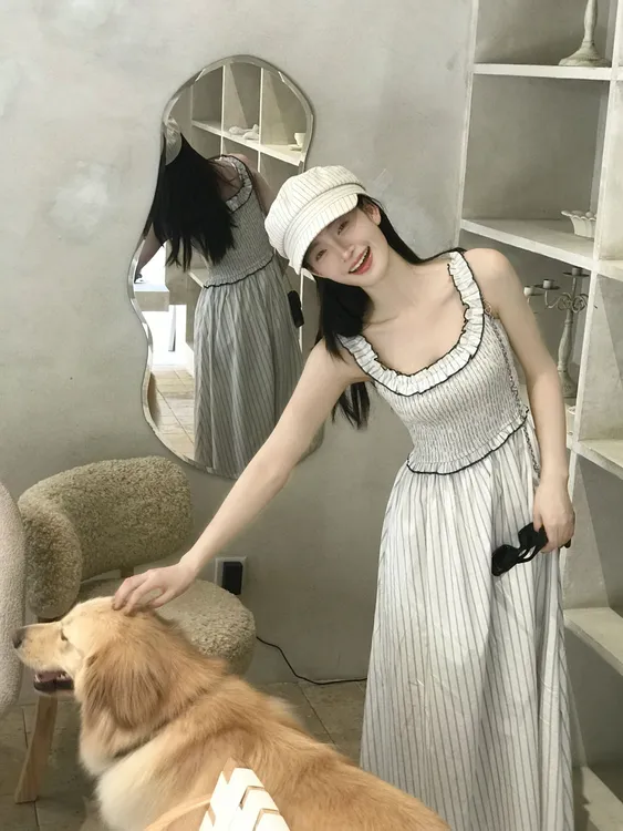 EIA一尧【奶油奥利奥】夏日气质纯欲条纹连衣裙女纯棉显瘦小众U领裙