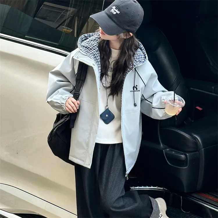 女童夹棉外套秋冬款2025新款洋气儿童装风衣深秋女大童加厚冲锋衣