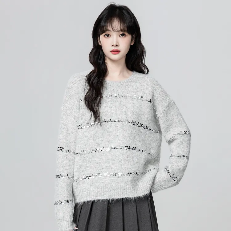 浅灰色圆领毛衣女春秋2025秋季新款设计感软糯宽松套头针织衫上衣