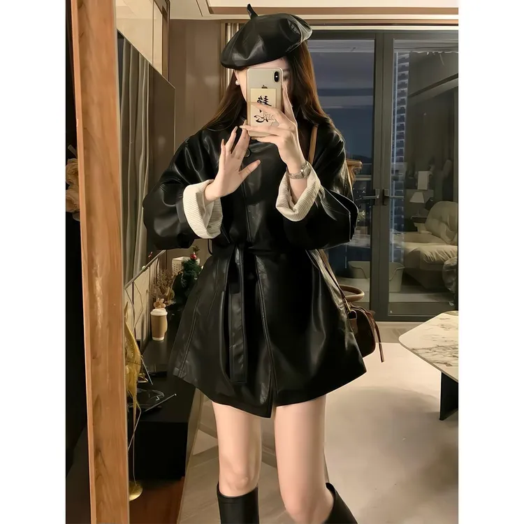 2025秋冬新款时尚气质高级感宽松收腰翻边黑色PU皮夹克皮衣外套女