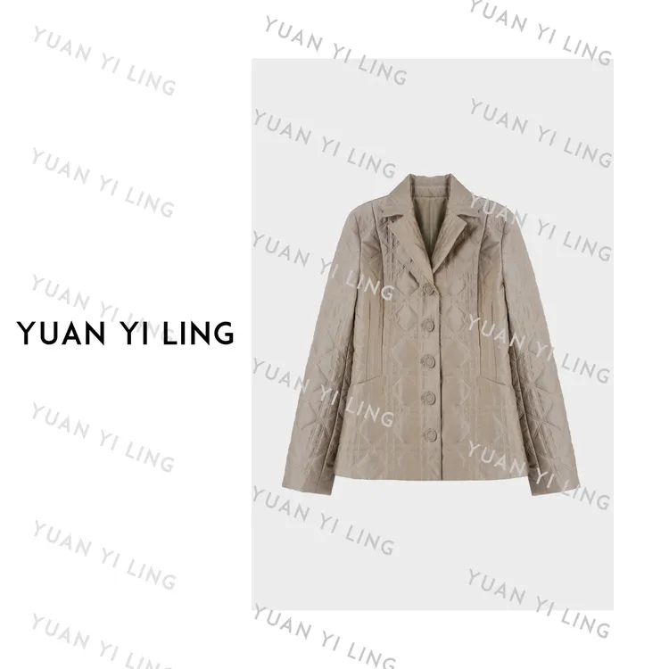 袁艺灵【伯德千金】秋冬西装领菱格纹修身收腰显瘦外套